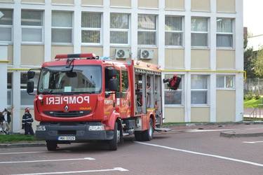 IGSU taie jumătate dintr-o licitație invocând erori, dar contractul rămâne la o sumă apreciabilă, de 250 milioane euro