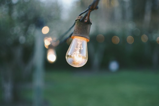 Prețul mediu al energiei pe piața bursieră spot a scăzut cu 16% în săptămâna 4-10 februarie 2019