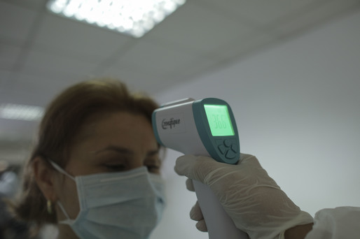 Doi dintre cei trei pacienți depistați pozitiv cu COVID-19 pe teritoriul României mai sunt purtători ai virusului