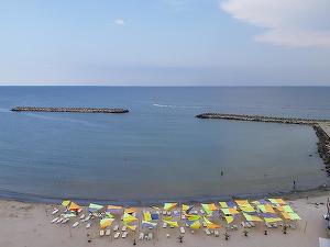 Peste 15.000 de români au ajuns de Rusalii la mare, aproape jumătate dintre ei venind din București