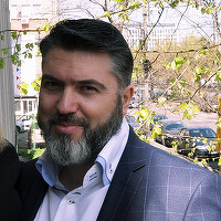 Statul trimite administrator la Radiocom pe coautorul unei lucrări în bioterorism și absolvent al Academiei SRI