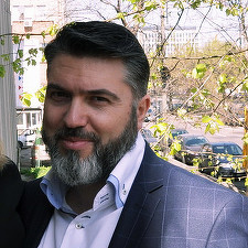 Statul trimite administrator la Radiocom pe coautorul unei lucrări în bioterorism și absolvent al Academiei SRI