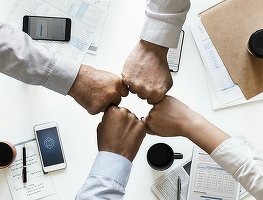 Firmele cer Guvernului suplimentarea programului de granturi pentru capital de lucru. Petiția, cu aproape 5.000 susținători, printre cele mai populare pe site-ul petitieonline.com. Soluțiile în criză pentru IMM - la Videoconferința Profit.ro