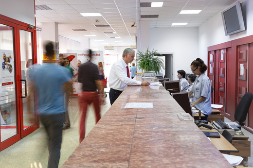 EXCLUSIV După 8 ani, din nou disponibilizări masive la Poșta Română, unul dintre cei mai mari angajatori locali. Șeful Poștei, către toți directorii companiei: Trebuie să ne optimizăm. Minimum 21% din angajați vor fi disponibilizați!