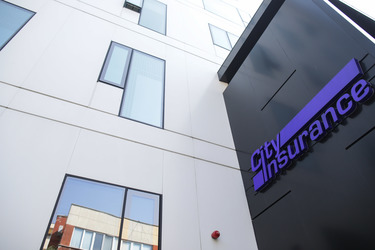 Instanța a respins cererea Grant Thornton de anulare a deciziei care a exclus firma din lista auditorilor agreați pentru sectorul asigurărilor, în urma falimentului City Insurance