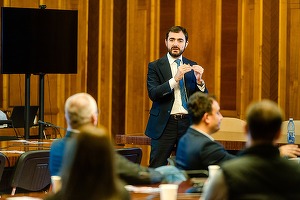 DOCUMENT Năsui prezintă salariile Consiliului ASF, după ce a obținut informațiile în instanță