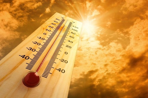 HARTĂ Meteorologii au emis Cod Roșu de caniculă pentru mai mult de jumătate din țară, valabil în acest weekend