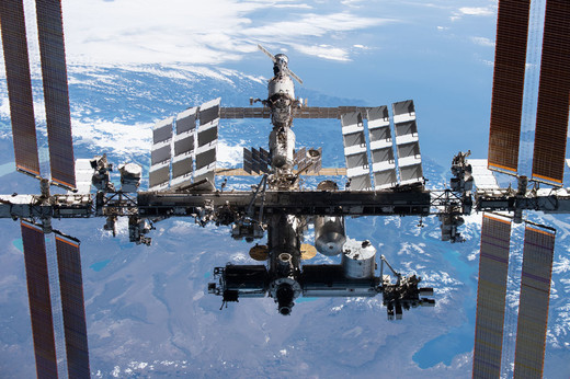 Doi astronauți americani au plecat în spațiu pentru opt zile și ar putea rămâne blocați până în 2025