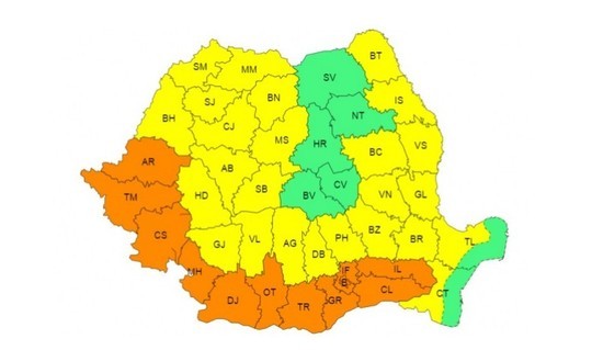 HARTĂ Canicula persistă. Luni zonele aflate sub avertizare cod portocaliu se extind