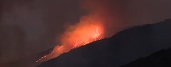 VIDEO Incendiile fac ravagii în California, mii de hectare arse în jurul orașului Los Angeles