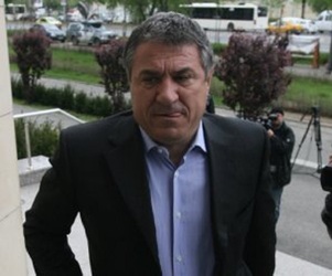 Victor Becali și Daniel Stanciu se retrag, în acte, din firma de impresariat Becali Management Consulting, cedându-și părțile sociale către doi apropiați