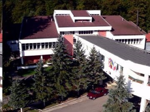 Spitalul privat Terapeutica din Arad a declanșat planul de investiții: nu construiește o clinică de recuperare, ci cumpără cu totul un complex balnear de 3 stele