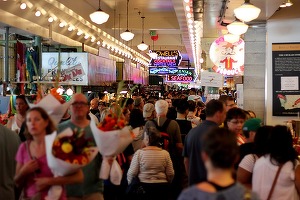ANALIZĂ Cele mai mari 23 de orașe ale României vor atrage spații de retail de 500.000 metri pătrați în următorii trei ani