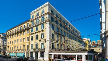 Jucătorul portughez de fotbal Cristiano Ronaldo se extinde pe piața hotelieră. Deschide un nou hotel, la Marrakech