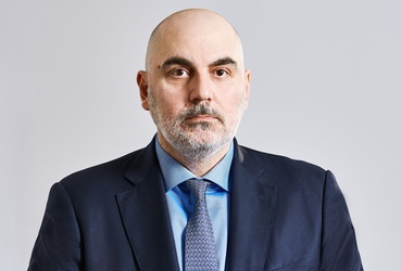 Dan Sandu, fost vicepreședinte al Volksbank și propus în toamnă ca nou director al CEC, renunță la banca de stat și acceptă o poziție de Chief Executive Officer la subsidiara Intesa