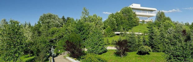 Un retailer de materiale de construcții controlat de antreprenori chinezi a preluat complexul Lac de Verde Golf din Breaza. Clubul - administrat de un acționar la Dragonul Roșu