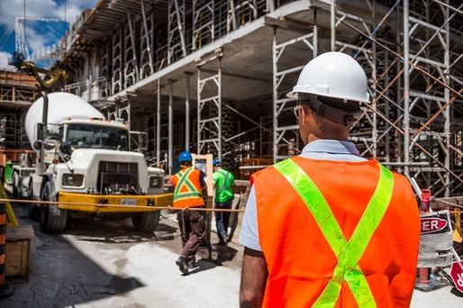 Sectorul construcțiilor a crescut în februarie cu 10,7%