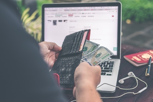Portofelul electronic - o modalitate de plată tot mai populară, inclusiv în România