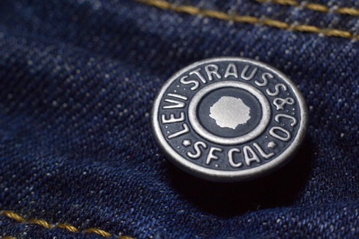 Levi Strauss, evaluat la 6,6 miliarde de dolari, după ce prețurile ofertei publice inițiale au depășit ținta