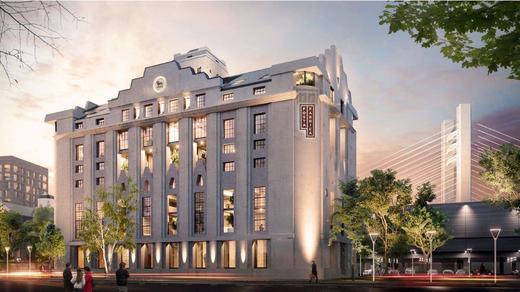 FOTO Dezvoltatorul imobiliar lituanian Hanner Holding construiește un restaurant, o berărie și o cafenea în una dintre clădirile fostei fabrici de bere Grivița