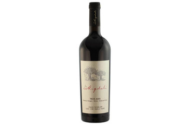 Vinul de azi: Trois Amis 2017: Medalie de Argint - Decanter 2020, Medalie de Aur - Vinarium 2020