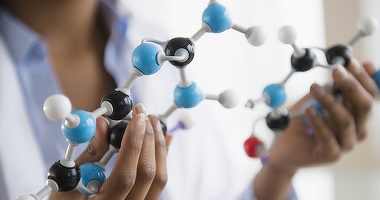 Stratulat Albulescu a asistat compania Stera Chemicals și fondatorul acesteia cu privire la vânzarea pachetului majoritar de acțiuni către grupul german OQEMA