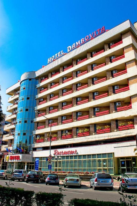 FOTO Complexul hotelier Dâmbovița va fi scos la vânzare