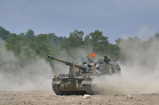FOTO România cumpără sisteme de artilerie de la firma sud-coreeană Hanwha Aerospace în valoare de un miliard de dolari