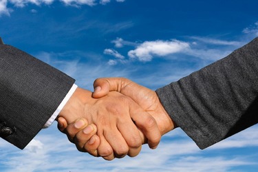 Fort și Rofintech stabilesc un parteneriat cyber-strategic pentru consolidarea sigurantei in fintechul românesc