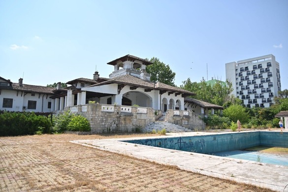 FOTO ANUNȚ - Soluție găsită. Vila Reginei Maria din Mamaia, într-o stare deplorabilă, va fi restaurată