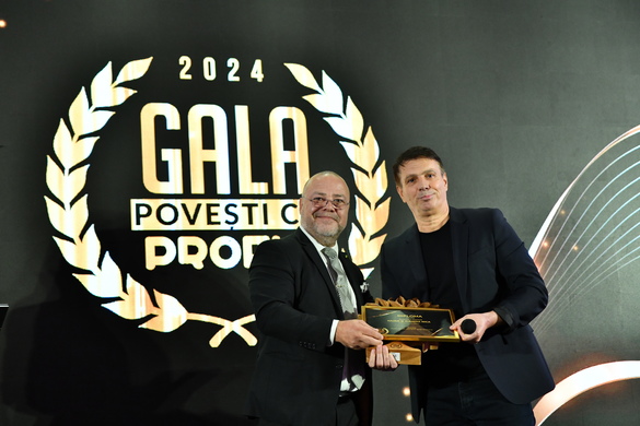 VIDEO&FOTO Profit.ro a premiat manageri de top și companii românești de succes, dar și un tânăr olimpic de excepție al României, la Gala Povești cu Profit... Made în România. Show Alexandru Andrieș