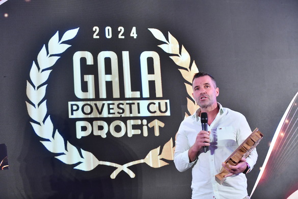 VIDEO&FOTO Profit.ro a premiat manageri de top și companii românești de succes, dar și un tânăr olimpic de excepție al României, la Gala Povești cu Profit... Made în România. Show Alexandru Andrieș