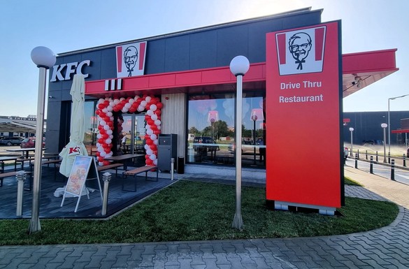 KFC deschide în România primul restaurant cu panouri solare 