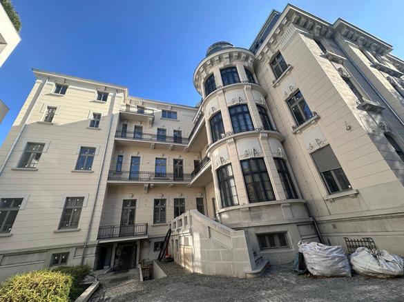 EXCLUSIV FOTO Primele detalii despre viitorul hotel de lux al lui Ionuț Nedea, fondatorul Litoralulromanesc.ro: Vom fi în grupul select al hotelurilor de 5 stele în clădiri istorice. Acolo se întâlnea Regele Carol cu viitoarea soție. Și Ceaușescu a venit la filme