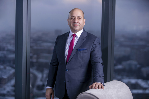 EXCLUSIV FOTO Primul interviu în România al lui Atakan Turhan, General Manager Radisson București: Dacă proprietarii primesc oferta potrivită, posibil să vândă hotelul. Planurile noastre sunt însă pe termen lung. Un moment cheie va fi adăugarea a aproape 200 de camere