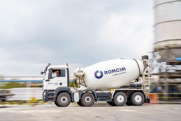 Undă verde: Romcim preia două unități de producere a betoanelor de la BCC Agregate Betoane