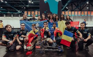 ANUNȚ FOTO România - pe podiumul mondial la Campionatul de Robotică FIRST Championship, cea mai prestigioasă competiție de robotică pentru liceeni