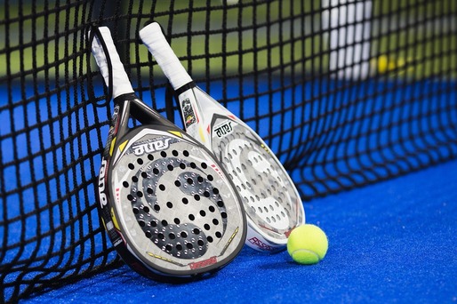 FOTO Producătorul celebrelor rachetelor de tenis Wilson a deschis o fabrică în România și pregătește o nouă investiție