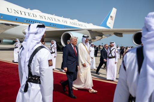 ANALIZĂ Zgârie-nori de lux, terenuri de golf și criptomonede: Afacerile în expansiune rapidă ale familiei Trump în Orientul Mijlociu