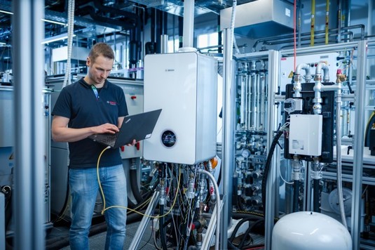 Bosch a finalizat cea mai mare achiziție din istoria companiei
