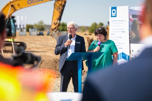 FOTO Elvețienii de la Elma Electronic ridică în România cel mai mare hub industrial al Elma din Europa pentru producția de componente electronice și comutatoare rotative