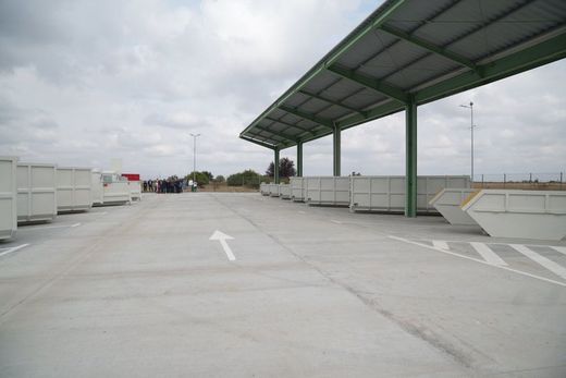 Primul Centru de Aport Voluntar pentru deșeuri, inaugurat în județul Timiș, după o investiție de 5 milioane de lei prin PNRR. La nivel național, vor fi construite 300 de astfel de centre