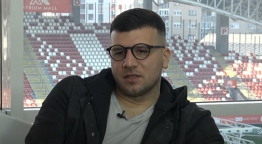 Ex-fotbalist român vrea să ridice un castel FOTO
