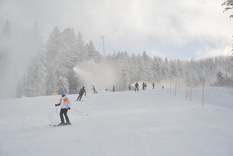 Poiana Brașov - pregătiri pentru sezonul de schi. „Testăm tunurile și lăncile ca să fim gata de atac in orice moment.”