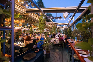  FOTO Un brand celebru pleacă, altul vine în loc. Fratelli a intrat în locul La Mama Ateneu, închis după 22 ani CONFIRMARE