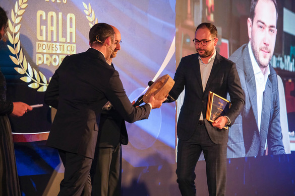 VIDEO&FOTO Gala specială 10 ani - Profit.ro a premiat manageri de top și companii românești de succes, dar și un tânăr olimpic de excepție al României, la Gala Povești cu Profit... Made în România