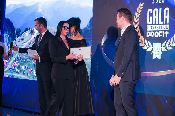 VIDEO&FOTO Gala specială 10 ani - Profit.ro a premiat manageri de top și companii românești de succes, dar și un tânăr olimpic de excepție al României, la Gala Povești cu Profit... Made în România