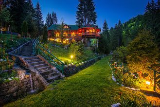 Fostul pavilion de vânătoare al lui Nicolae Ceaușescu, scos la vânzare FOTO