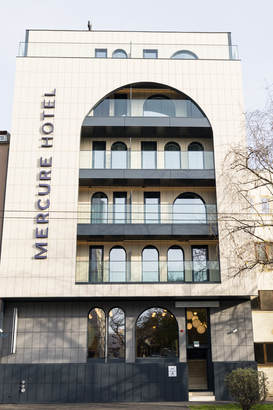 FOTO Familia Ion își extinde investițiile în hoteluri. Deschide în centrul capitalei un hotel Mercure 