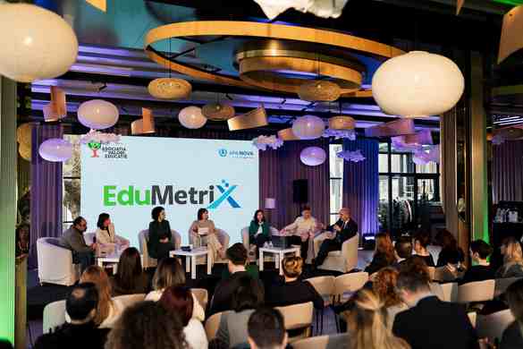 Cum pot școlile din România să ia decizii mai bune: AVE lansează platforma EduMetrix 
